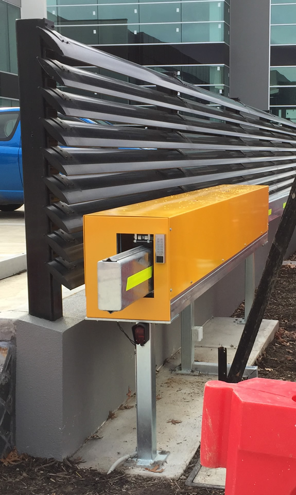CANTILEVER BOOM THRU